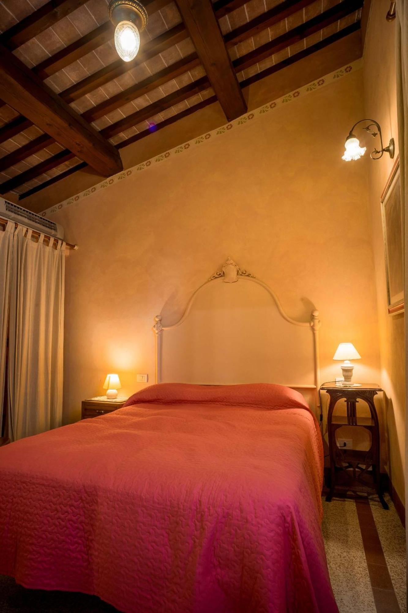 Marta Guest House Lucca Zimmer foto